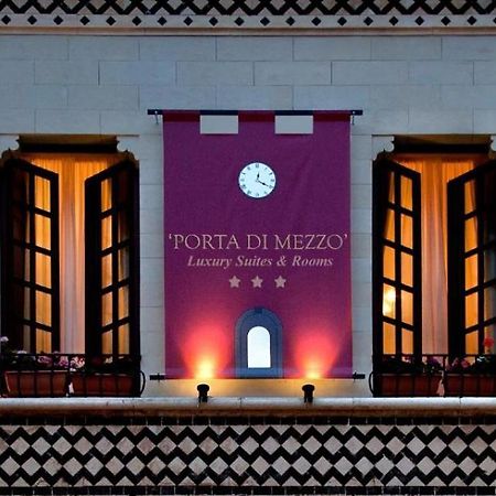 Porta Di Mezzo Luxury Suites & Rooms Taormina Exterior foto
