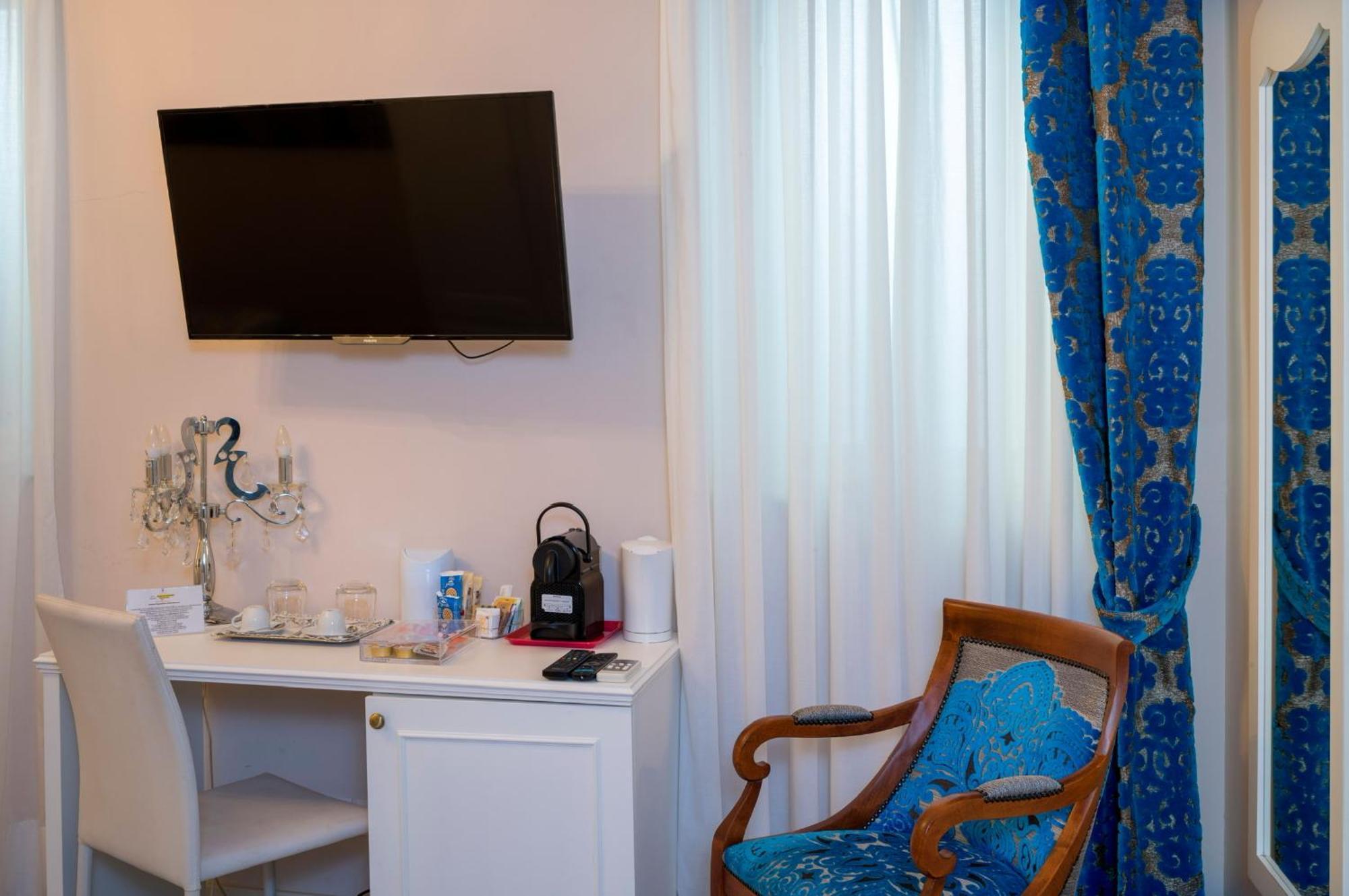 Porta Di Mezzo Luxury Suites & Rooms Taormina Exterior foto