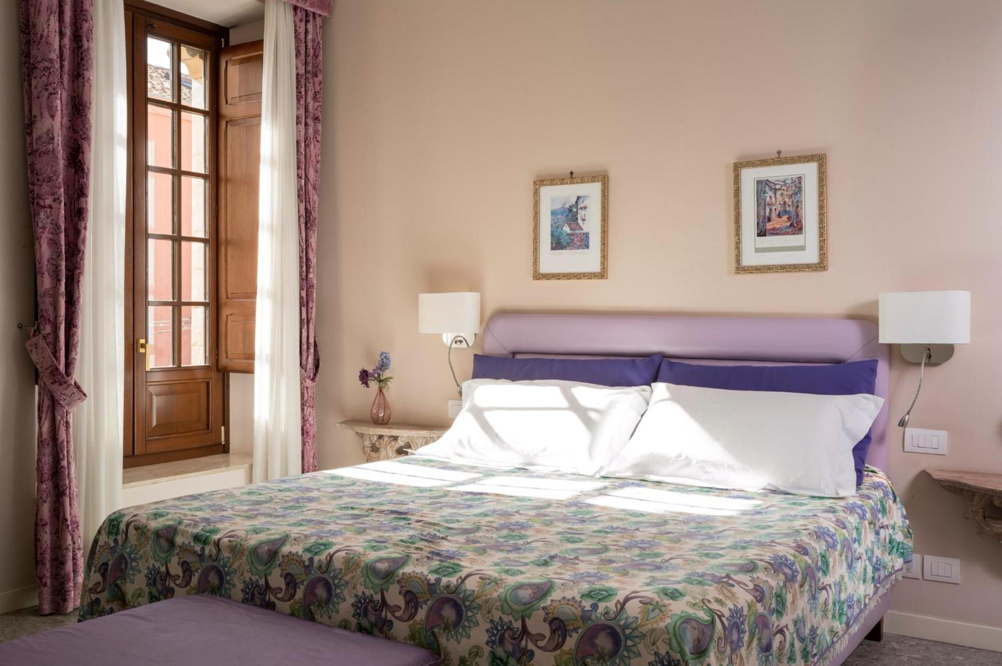 Porta Di Mezzo Luxury Suites & Rooms Taormina Exterior foto