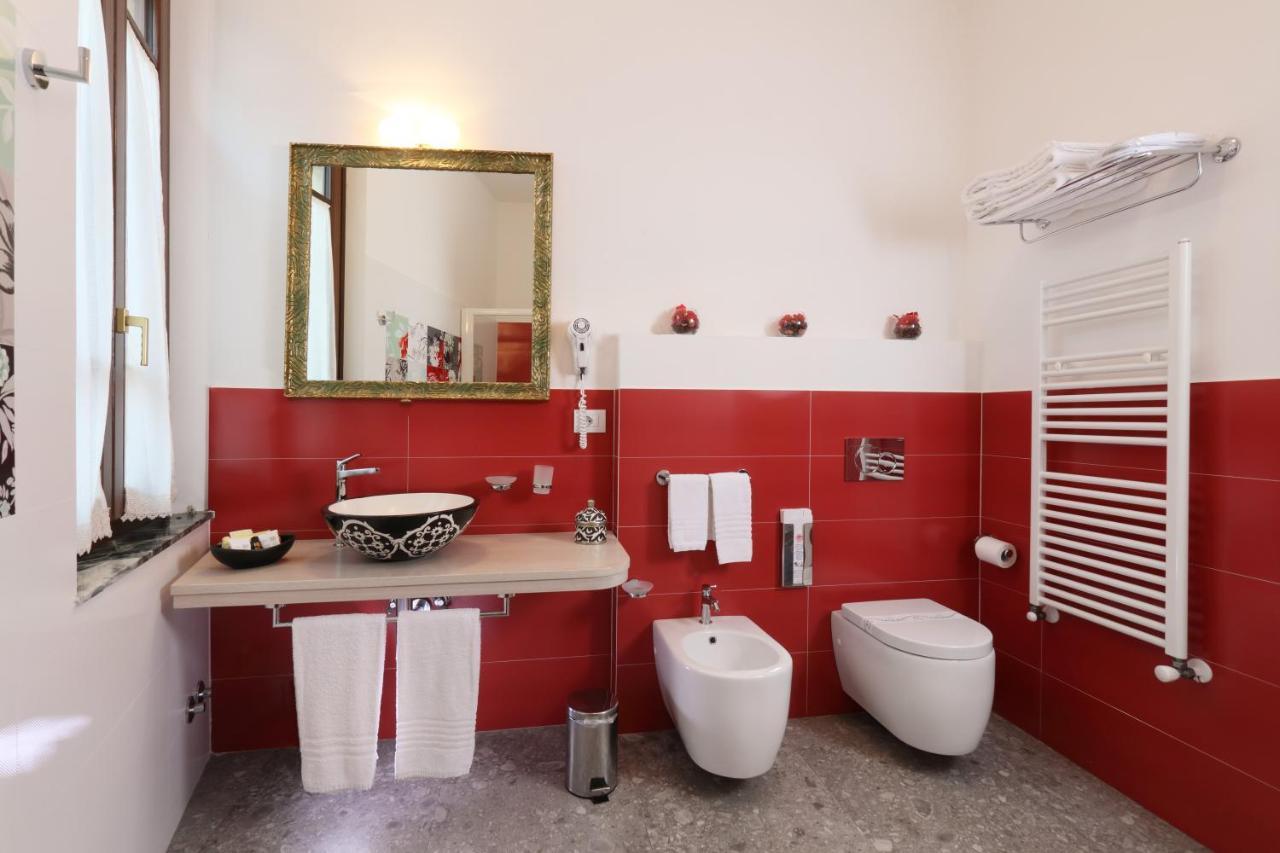 Porta Di Mezzo Luxury Suites & Rooms Taormina Exterior foto